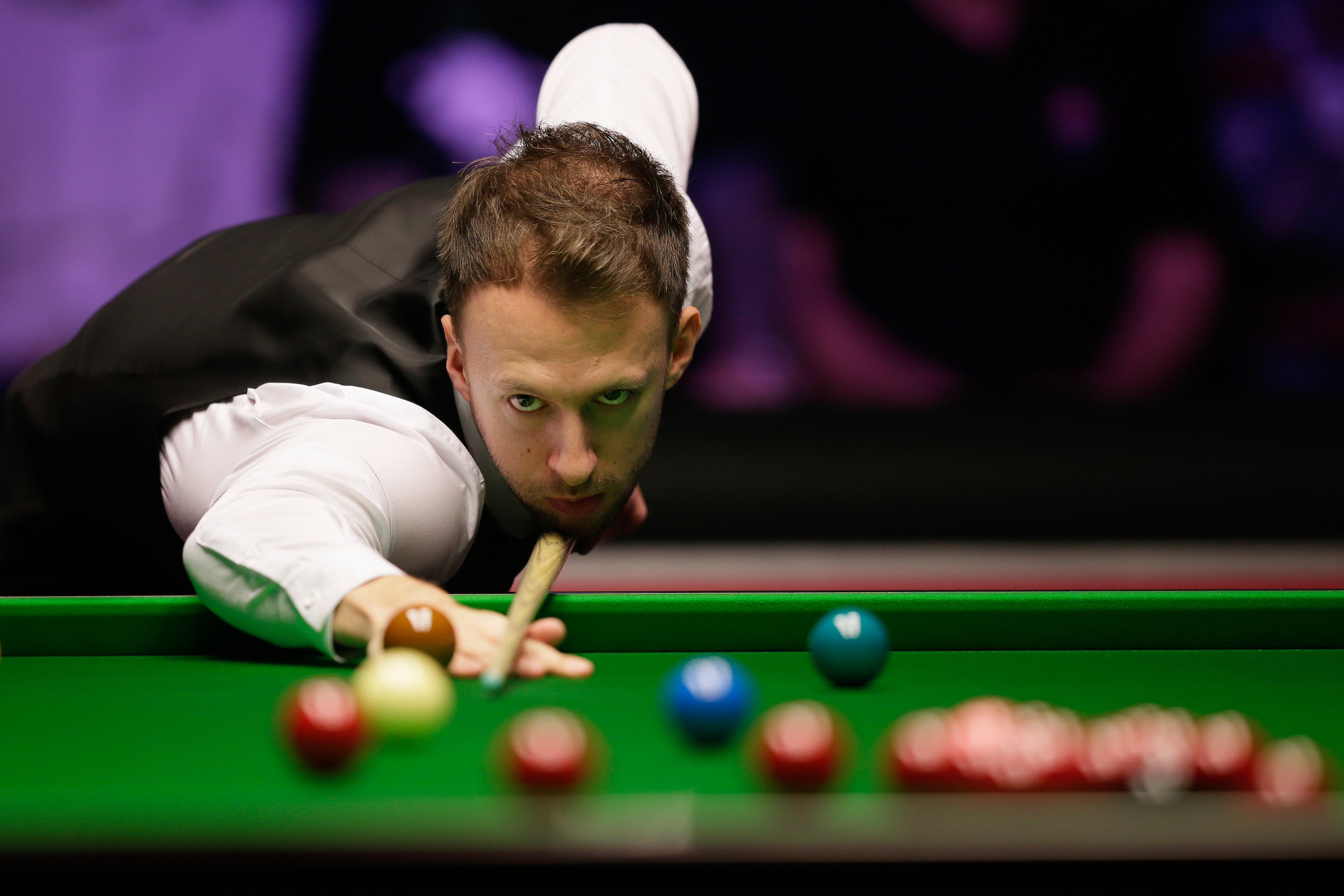 人面前仍会 人面前仍会