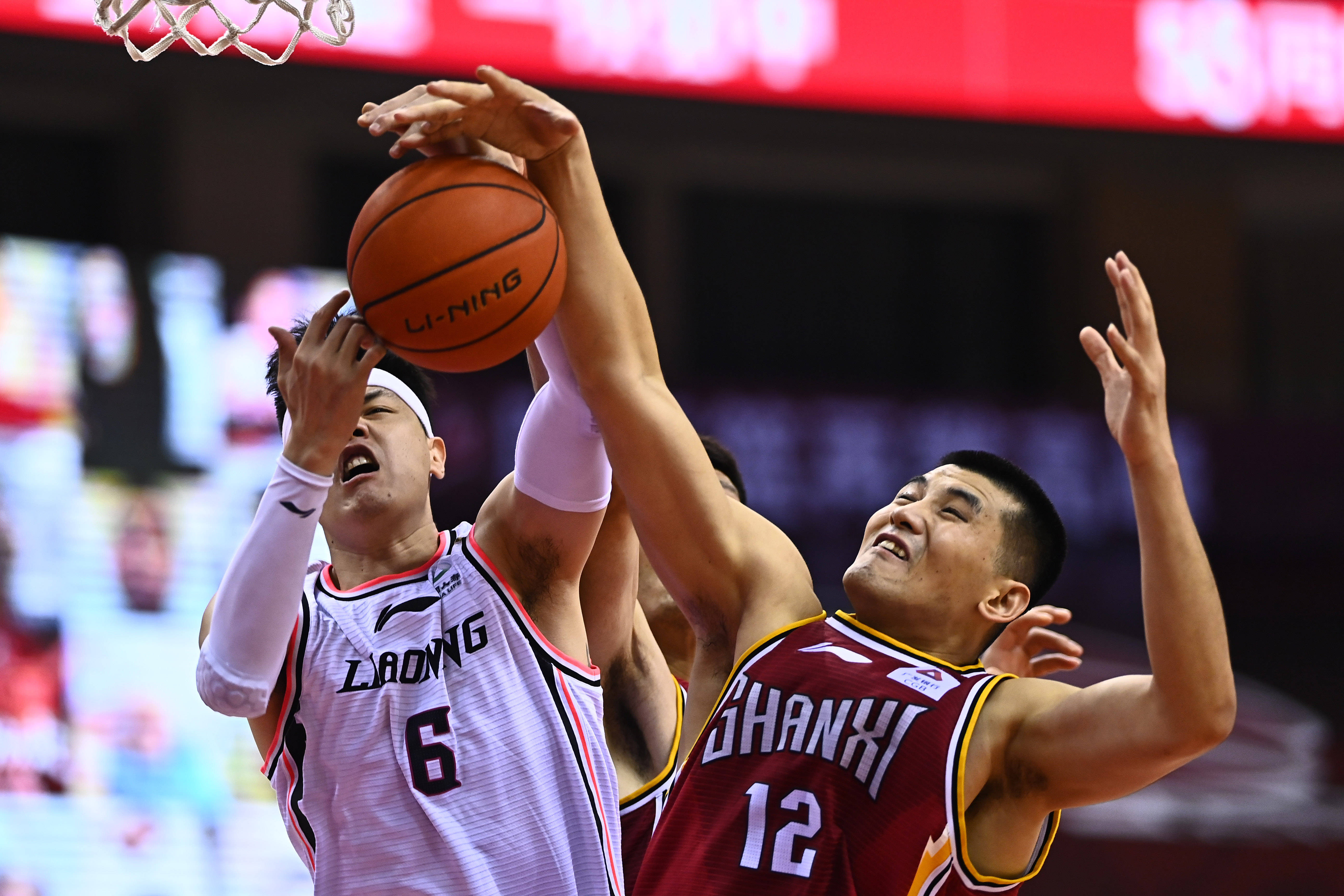 再见詹姆斯 再见詹姆斯